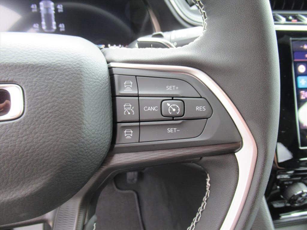 new 2025 Jeep Grand Cherokee car, priced at $32,071