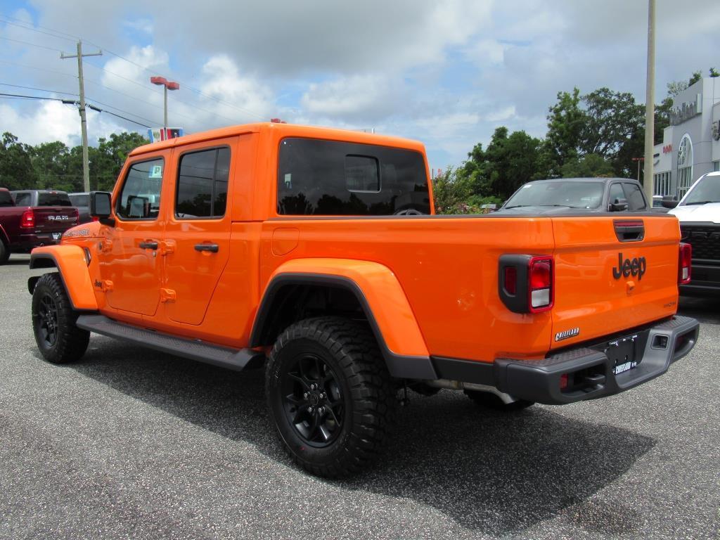 new 2025 Jeep Gladiator car, priced at $45,012