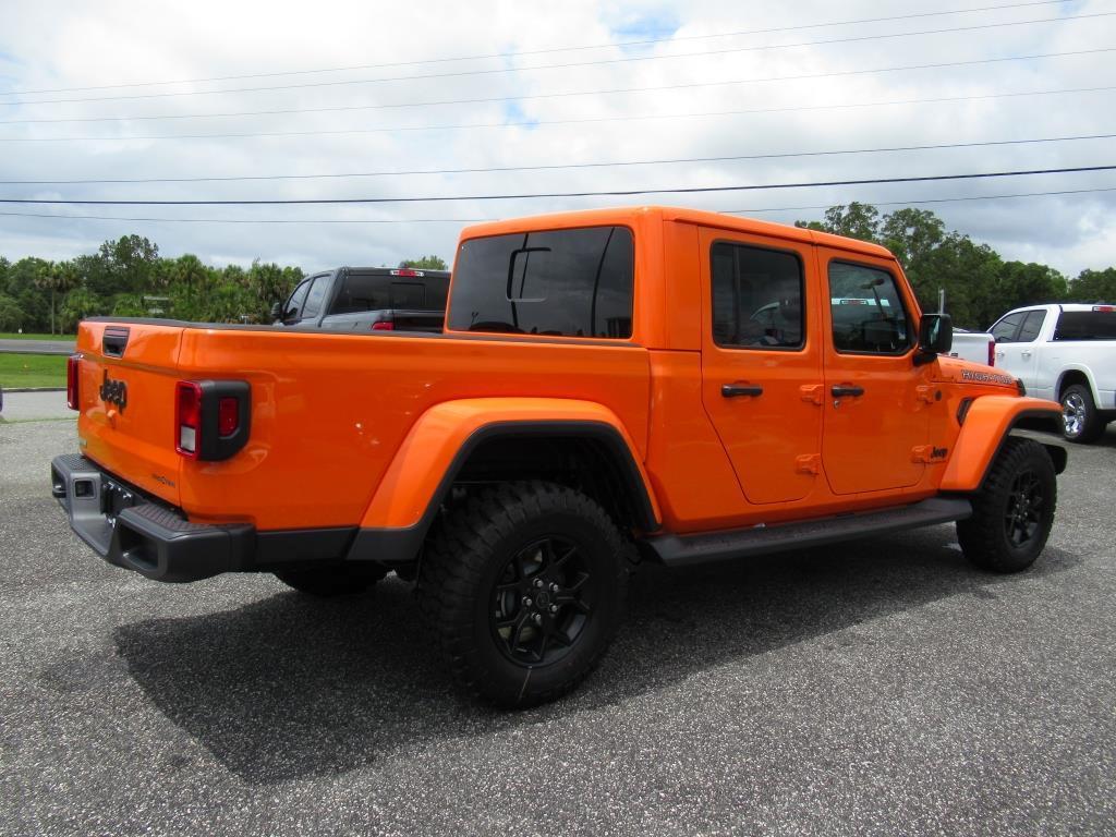 new 2025 Jeep Gladiator car, priced at $45,012