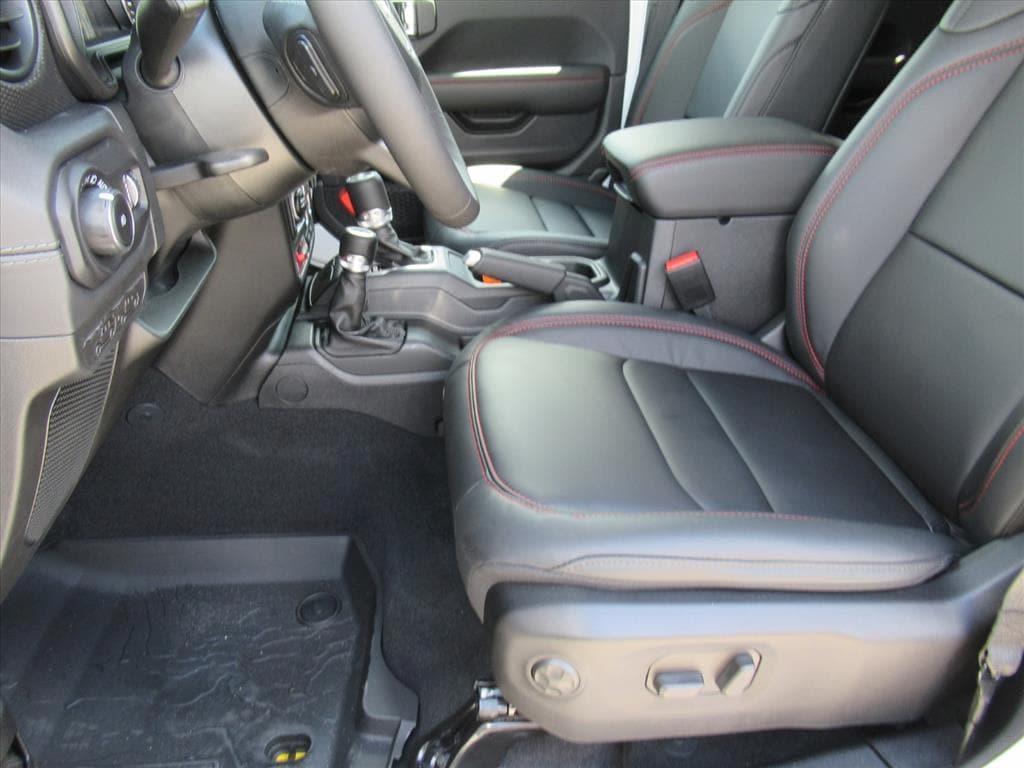 new 2025 Jeep Wrangler car, priced at $66,685