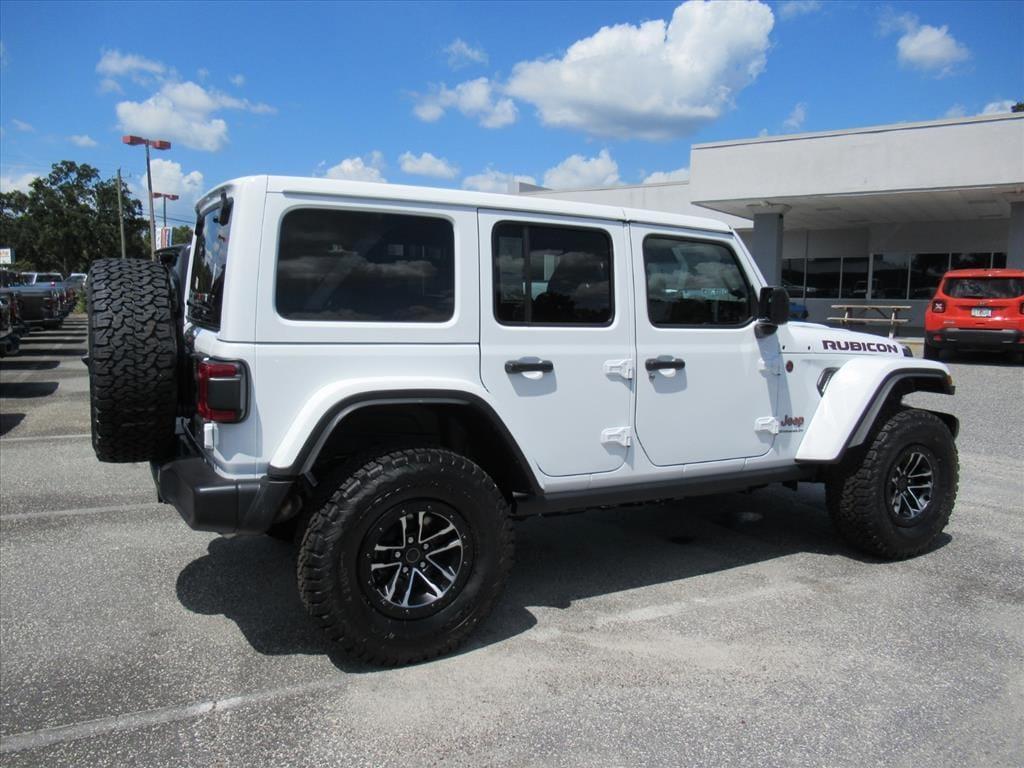 new 2025 Jeep Wrangler car, priced at $57,914