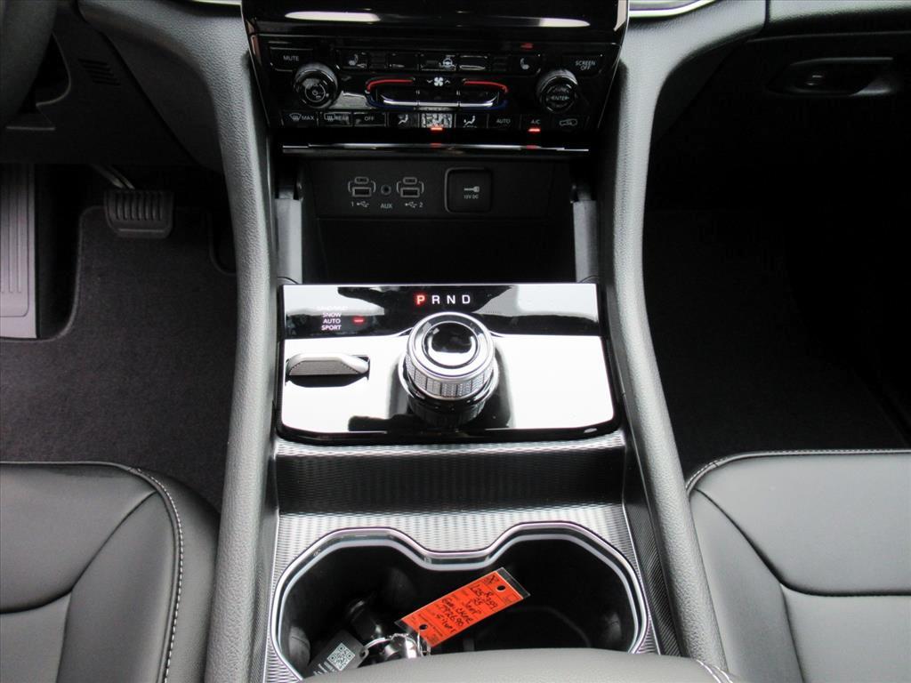 new 2025 Jeep Grand Cherokee L car, priced at $43,303