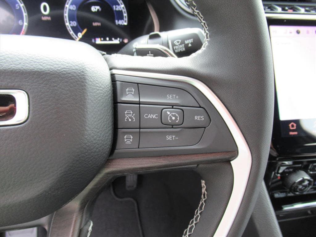 new 2025 Jeep Grand Cherokee L car, priced at $43,303