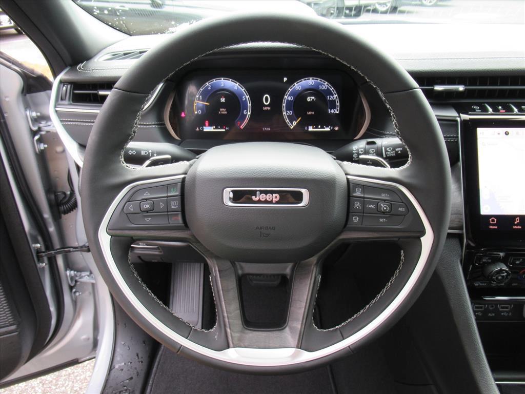 new 2025 Jeep Grand Cherokee L car, priced at $43,303