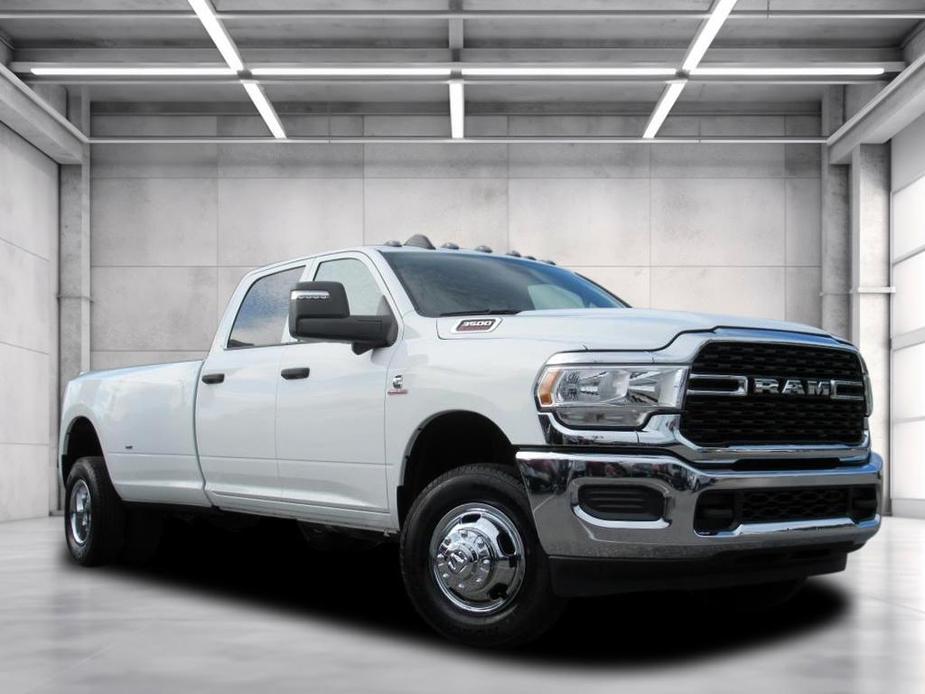 new 2024 Ram 3500 car, priced at $72,480