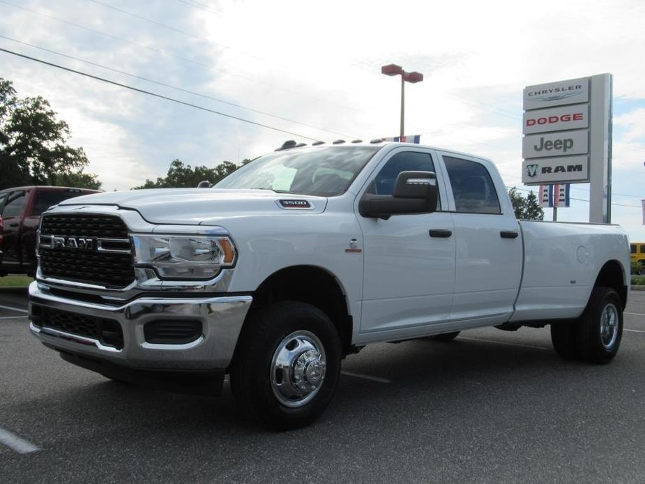 new 2024 Ram 3500 car, priced at $72,480