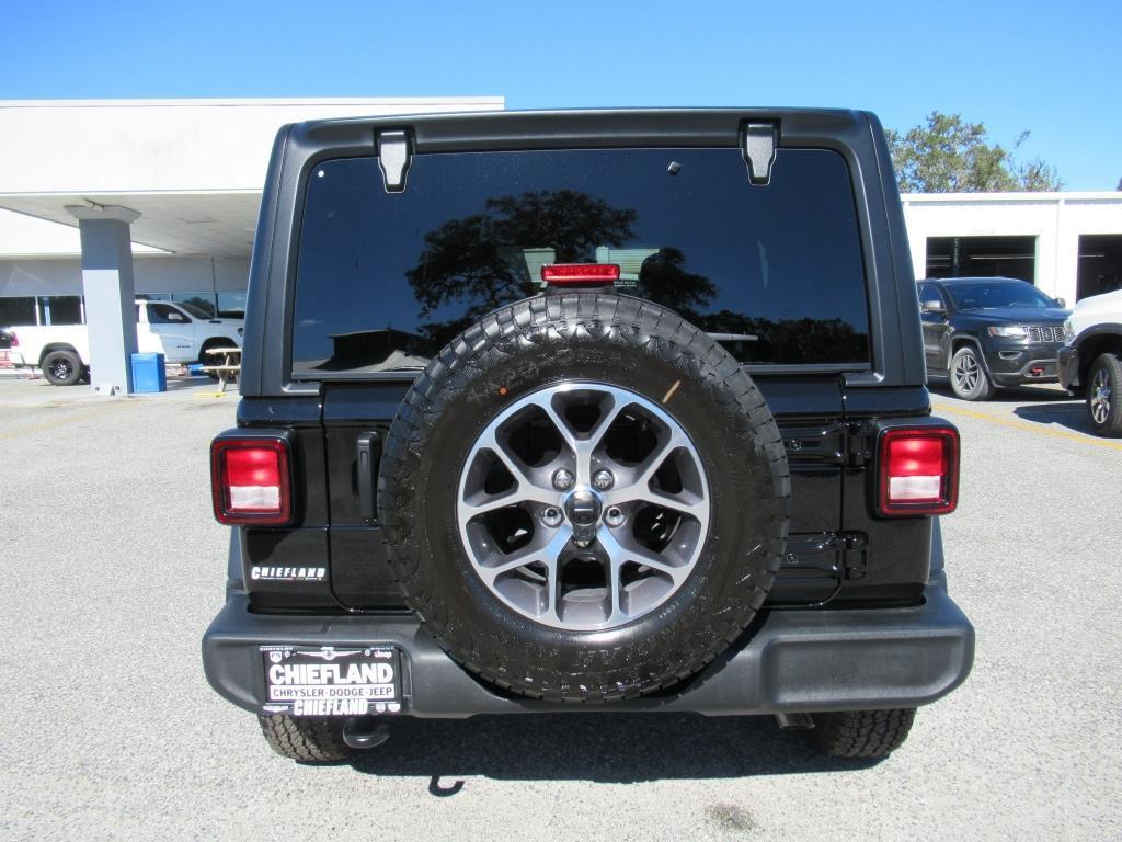 new 2025 Jeep Wrangler car, priced at $40,670