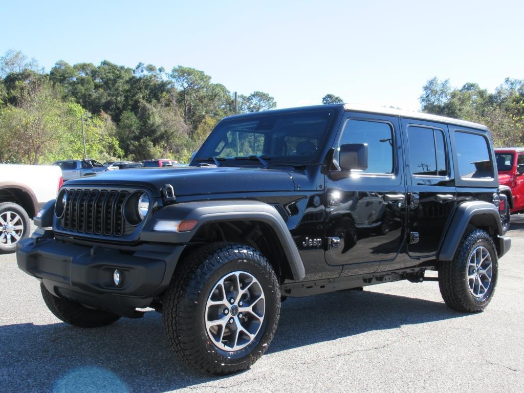 new 2025 Jeep Wrangler car, priced at $40,670