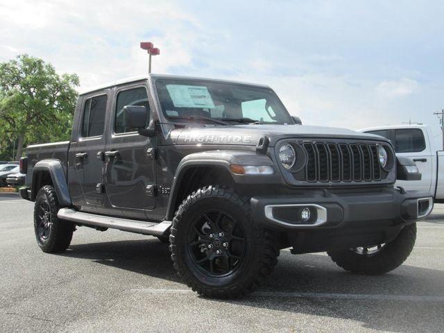 new 2025 Jeep Gladiator car, priced at $44,712