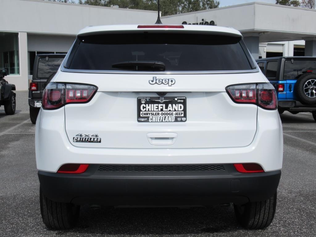 new 2025 Jeep Compass car, priced at $25,990