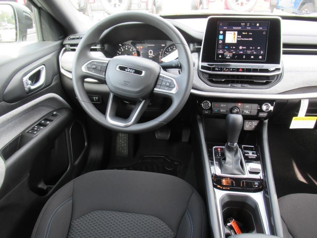 new 2025 Jeep Compass car, priced at $25,990