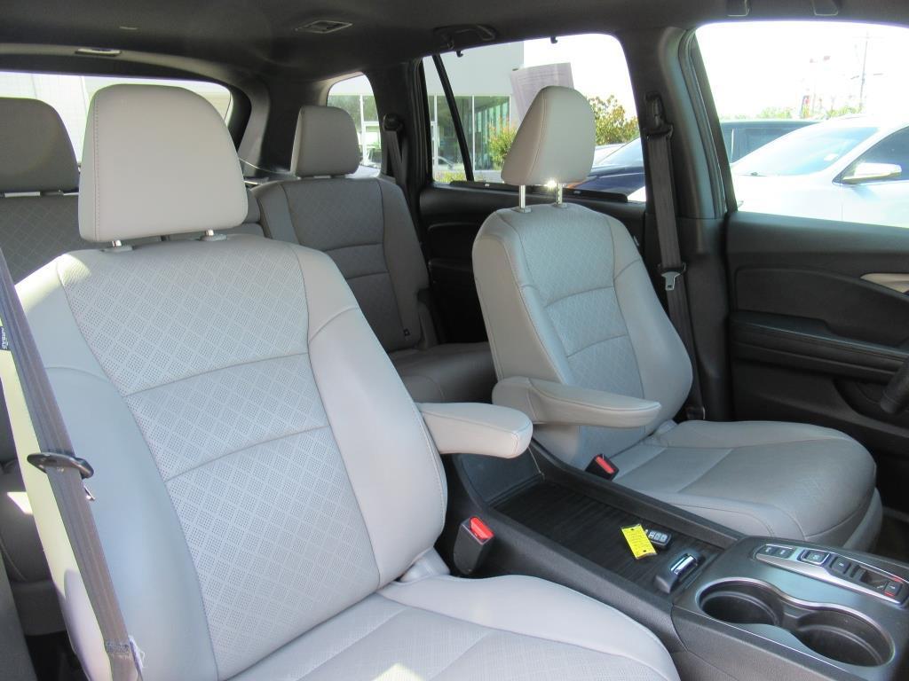 used 2020 Honda Passport car, priced at $24,249