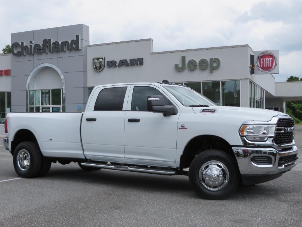 new 2024 Ram 3500 car, priced at $72,300