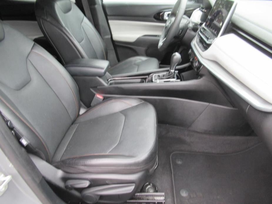 used 2023 Jeep Compass car, priced at $26,900