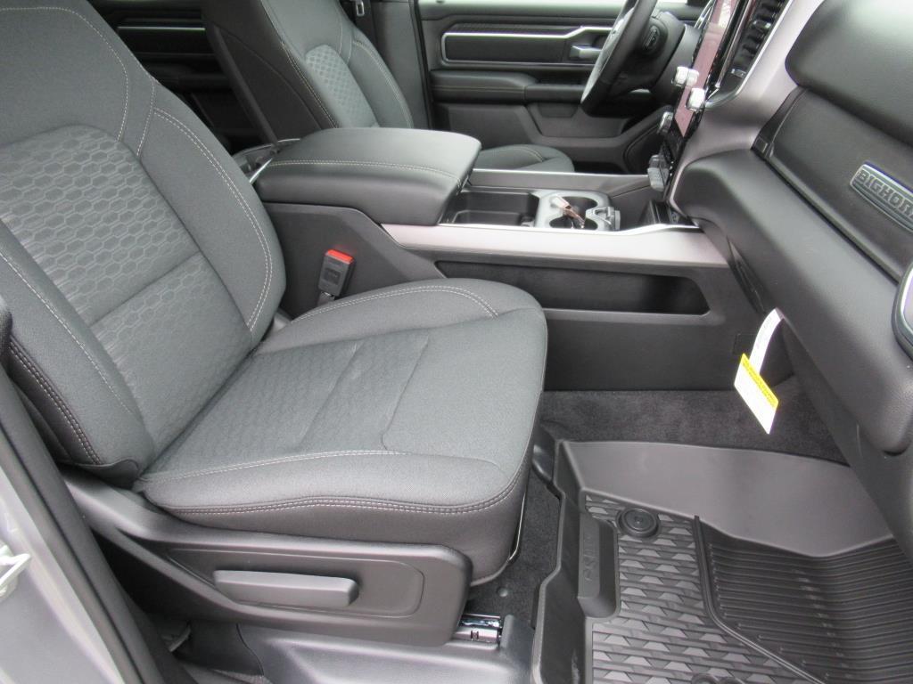 new 2025 Ram 1500 car, priced at $47,987