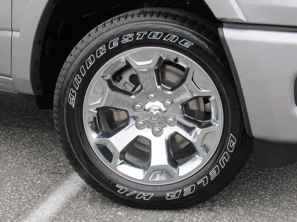 new 2025 Ram 1500 car, priced at $47,987