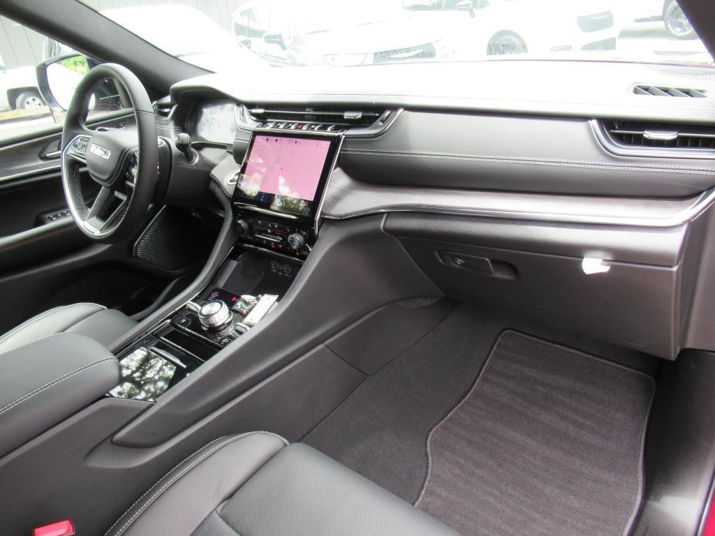 new 2025 Jeep Grand Cherokee car, priced at $55,346
