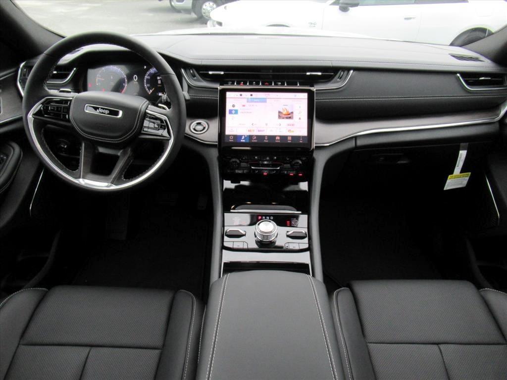 new 2025 Jeep Grand Cherokee L car, priced at $54,417