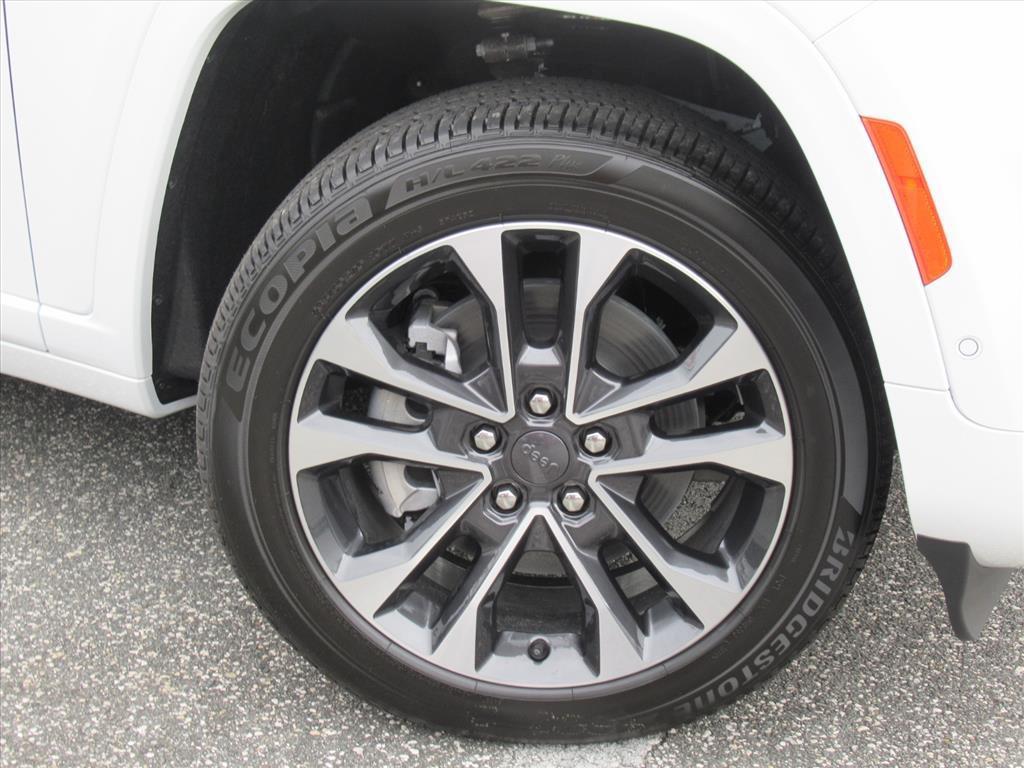 new 2025 Jeep Grand Cherokee L car, priced at $54,417