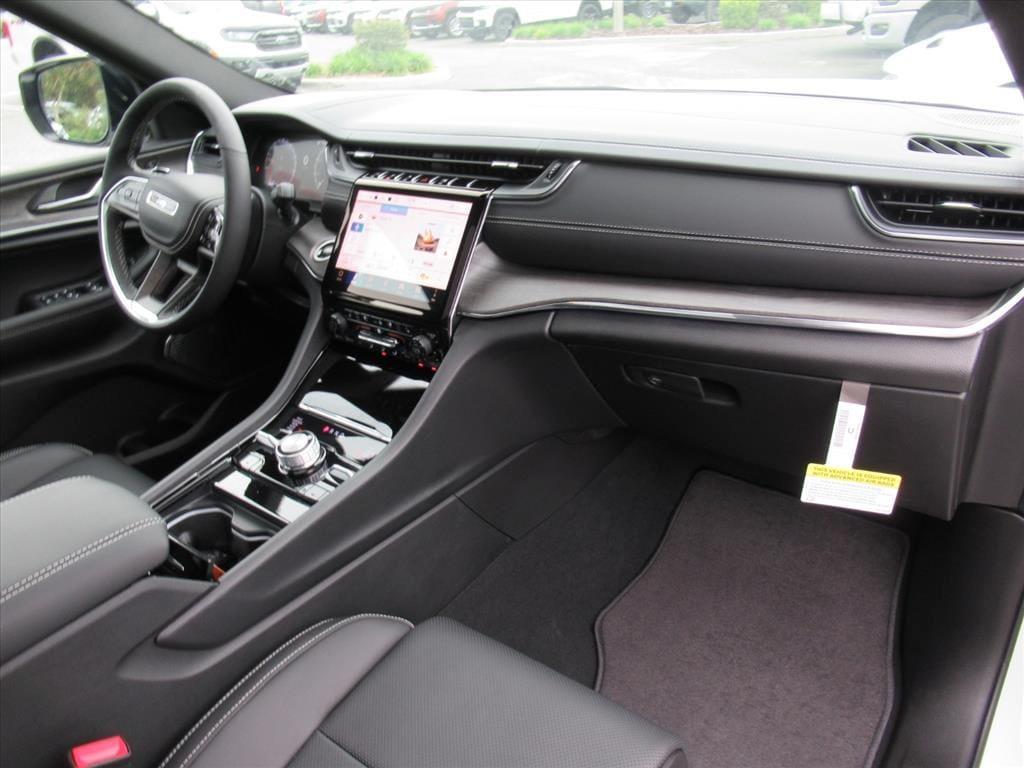 new 2025 Jeep Grand Cherokee L car, priced at $54,417