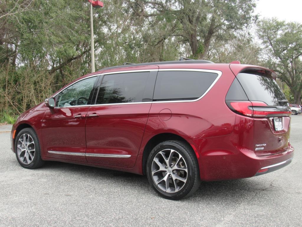 used 2022 Chrysler Pacifica car, priced at $35,995