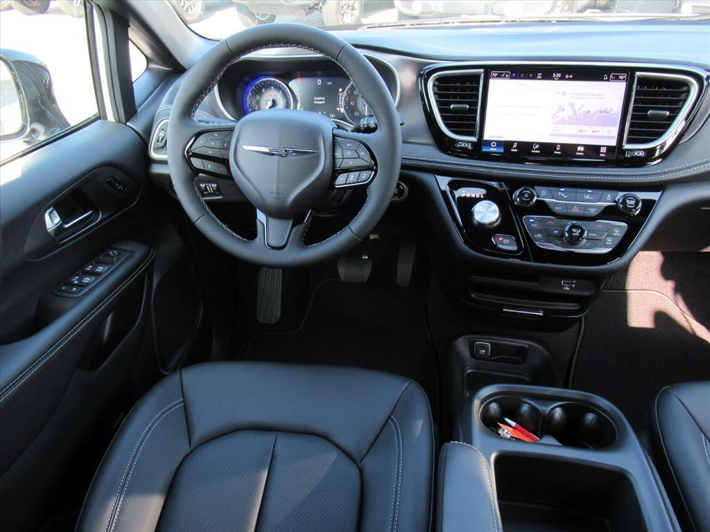 new 2026 Chrysler Pacifica car, priced at $40,665