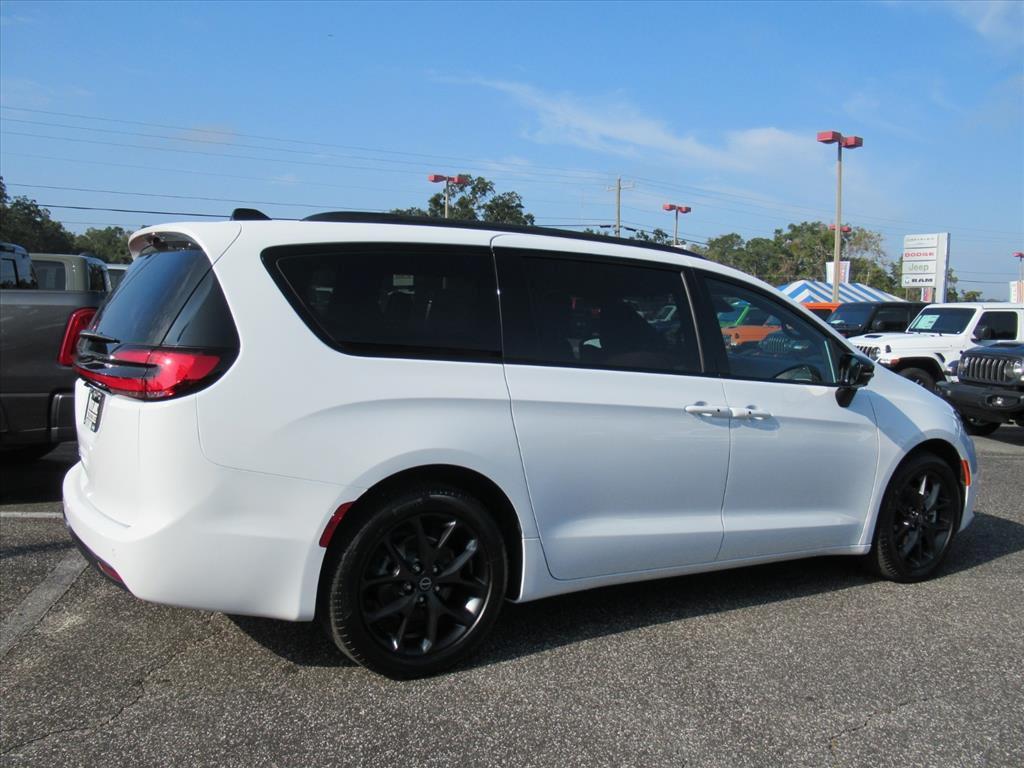 new 2026 Chrysler Pacifica car, priced at $40,665