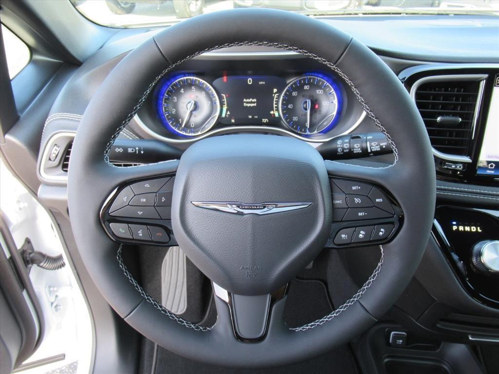 new 2026 Chrysler Pacifica car, priced at $40,665