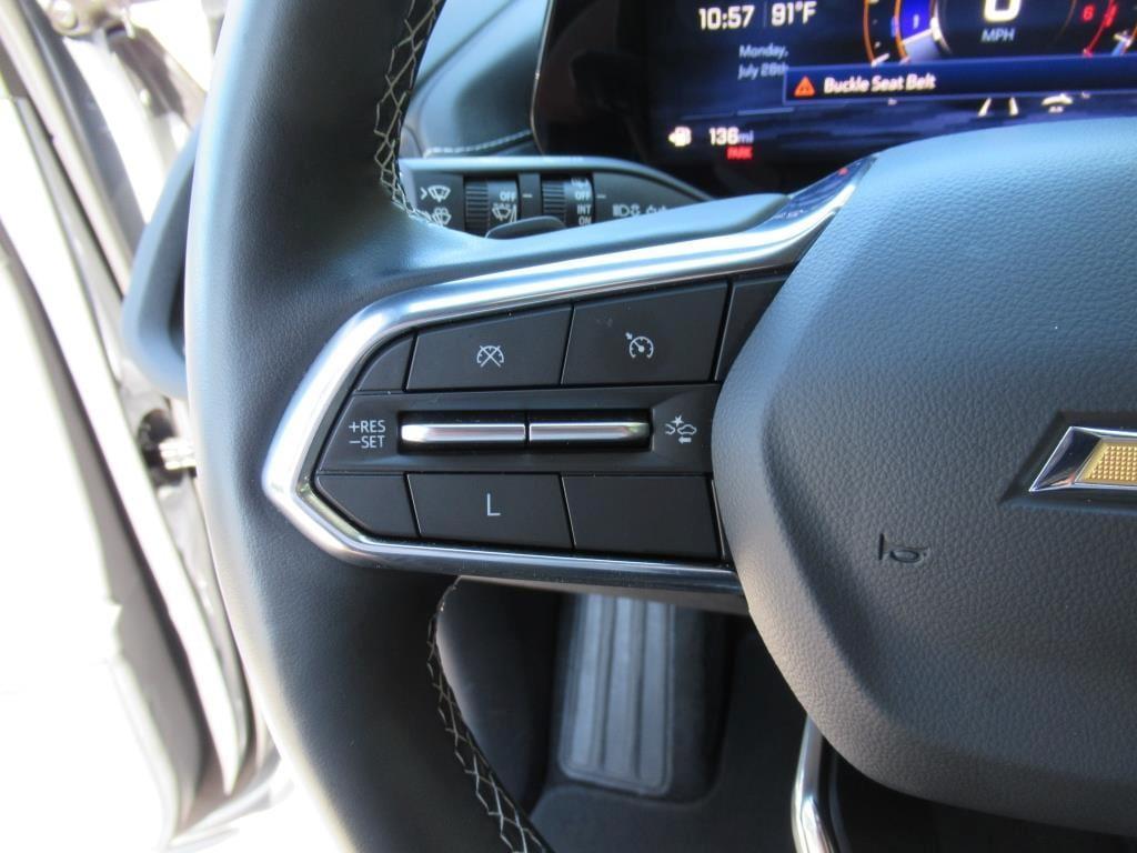 used 2025 Chevrolet Traverse car, priced at $39,800