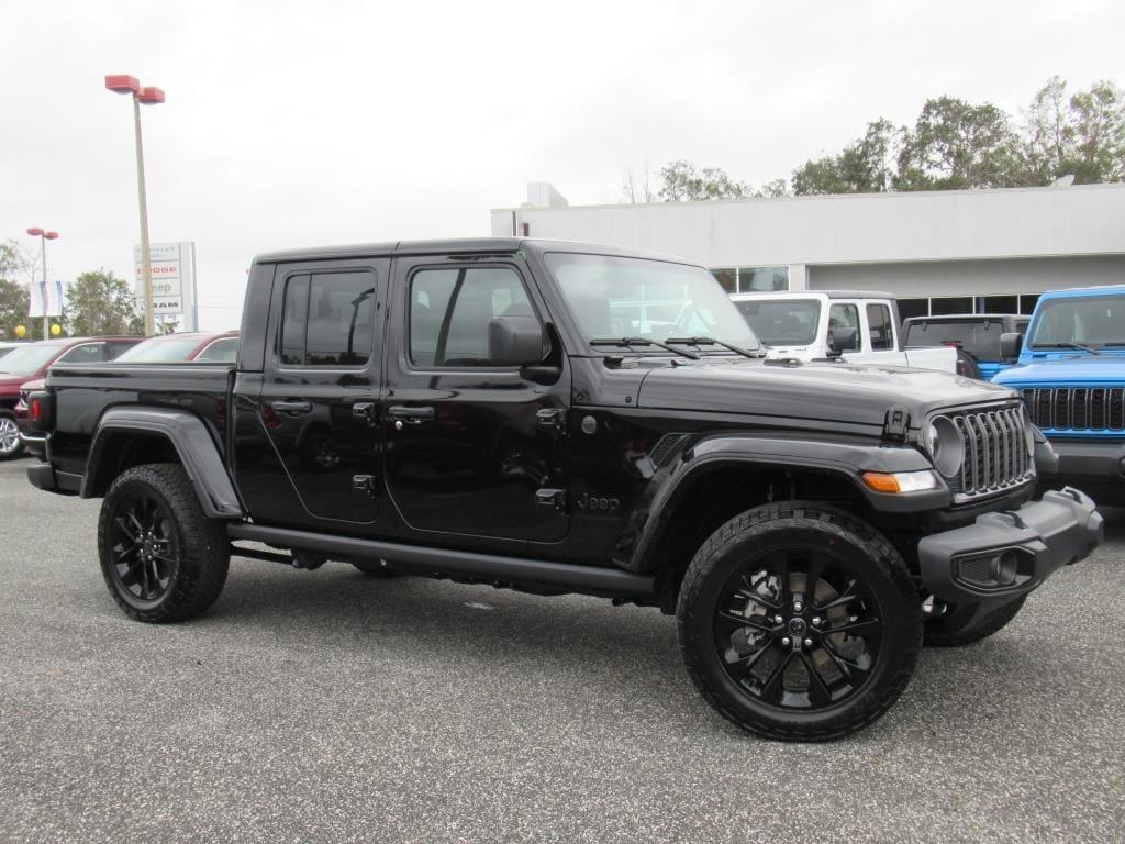 new 2025 Jeep Gladiator car, priced at $41,235