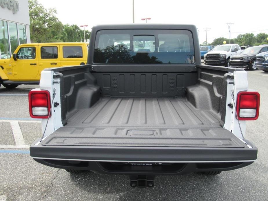 new 2024 Jeep Gladiator car, priced at $37,337