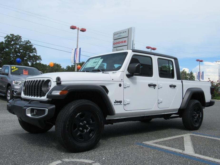 new 2024 Jeep Gladiator car, priced at $37,337