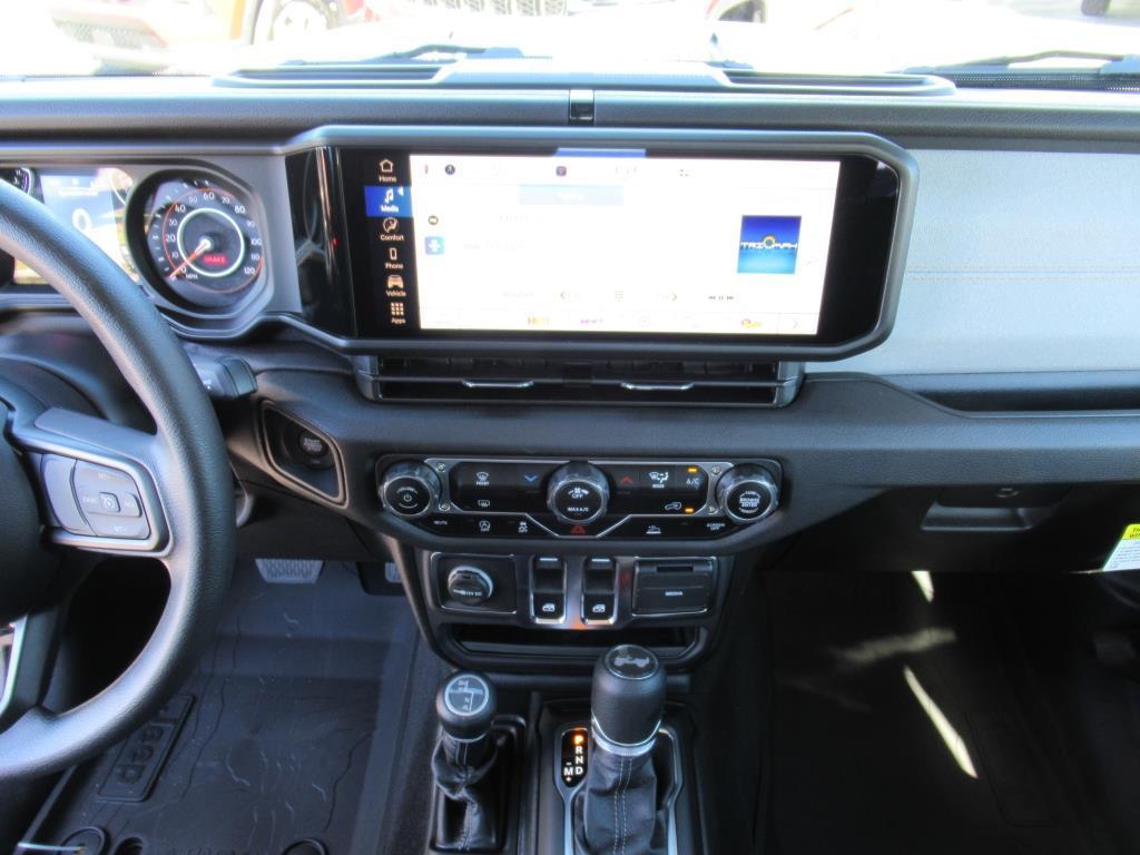 new 2025 Jeep Wrangler car, priced at $35,098