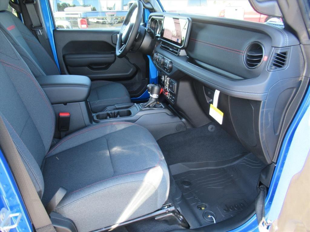 new 2025 Jeep Gladiator car, priced at $50,305