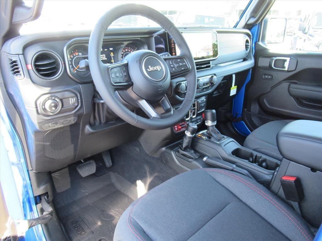 new 2025 Jeep Gladiator car, priced at $50,305
