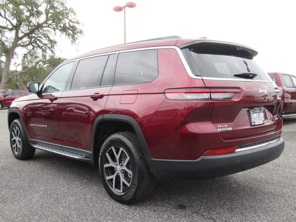 new 2025 Jeep Grand Cherokee L car, priced at $49,805