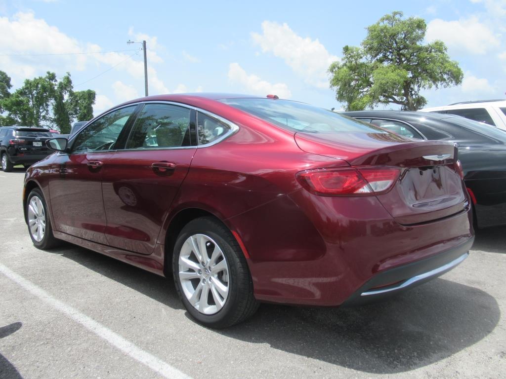 used 2016 Chrysler 200 car