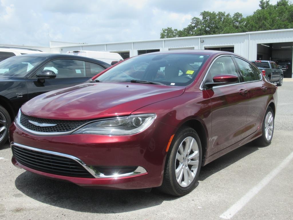 used 2016 Chrysler 200 car