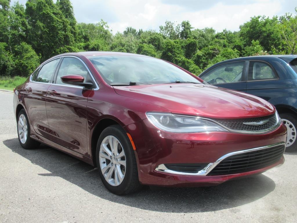 used 2016 Chrysler 200 car