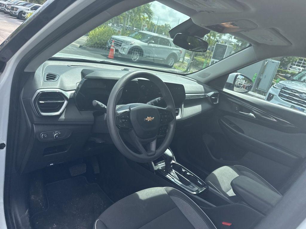 used 2024 Chevrolet TrailBlazer car, priced at $19,998