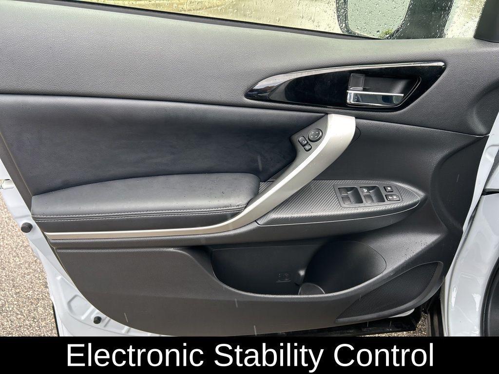 used 2025 Mitsubishi Eclipse Cross car, priced at $19,595