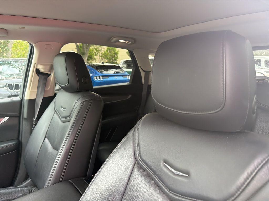 used 2018 Cadillac XT5 car, priced at $15,889