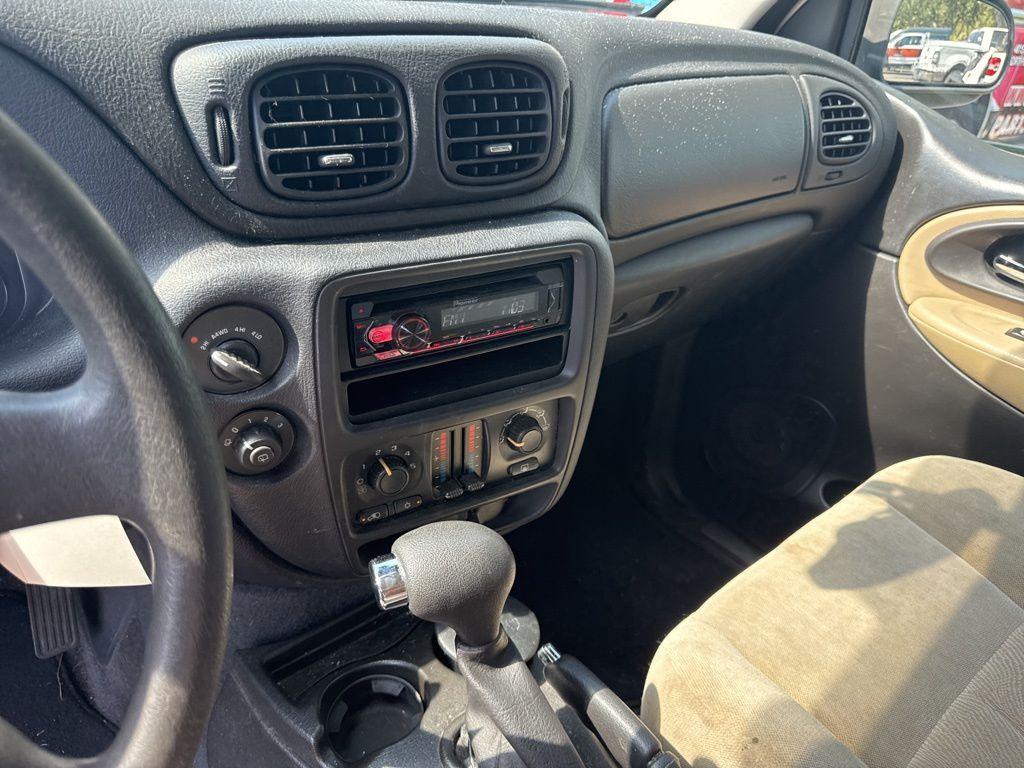 used 2005 Chevrolet TrailBlazer car, priced at $3,999