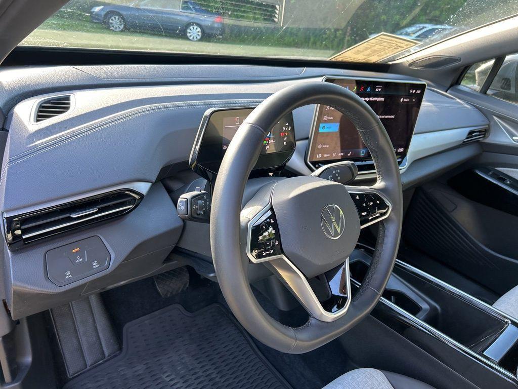 used 2025 Volkswagen ID.4 car, priced at $30,595