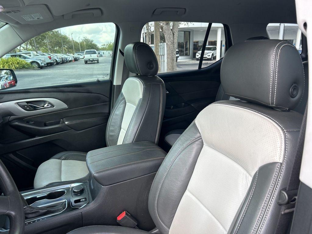 used 2020 Chevrolet Traverse car, priced at $17,854