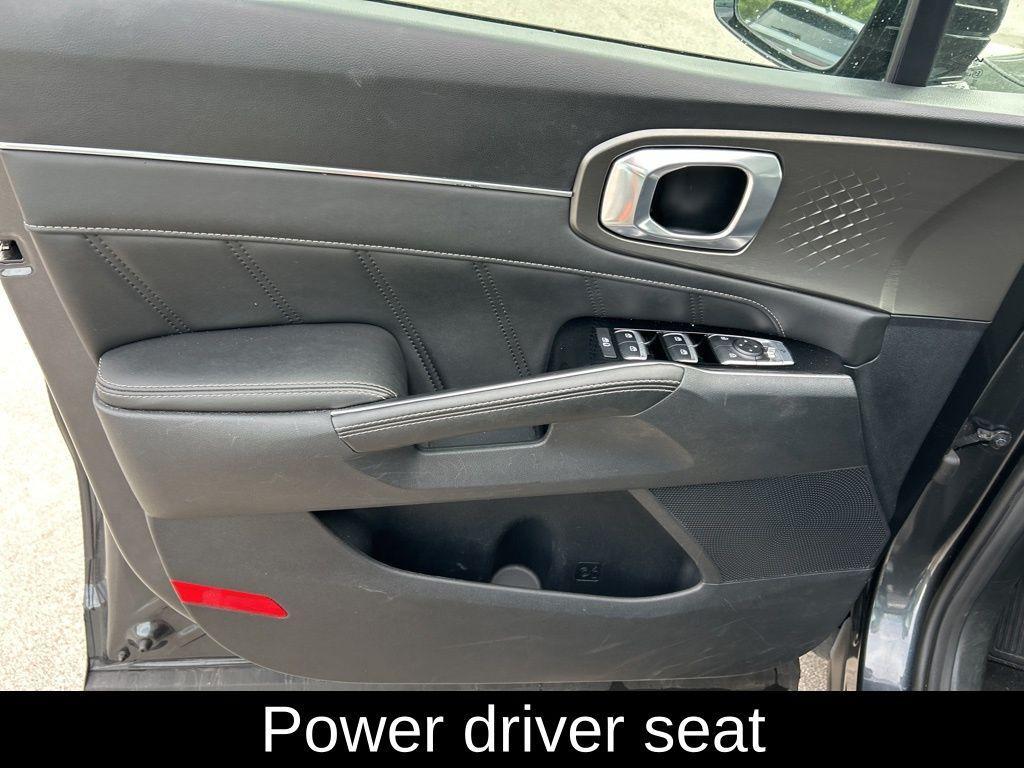 used 2023 Kia Sorento car, priced at $24,995