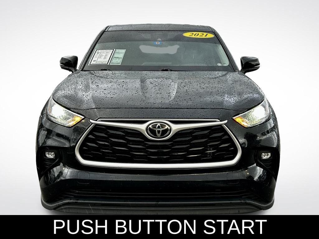 used 2021 Toyota Highlander car, priced at $24,965