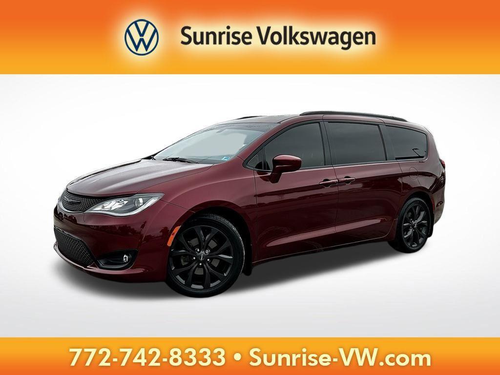 used 2020 Chrysler Pacifica car, priced at $18,147