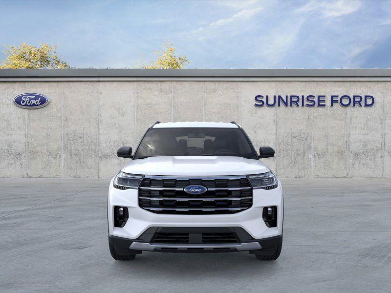 new 2025 Ford Explorer car, priced at $41,002
