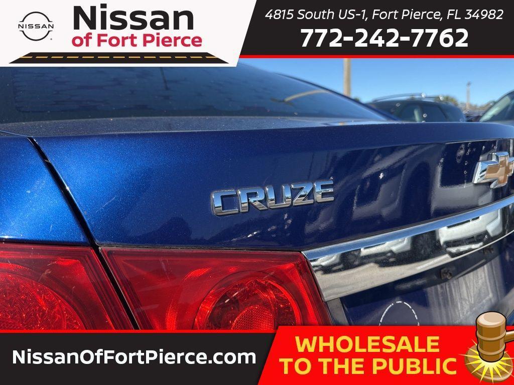 used 2013 Chevrolet Cruze car, priced at $2,995